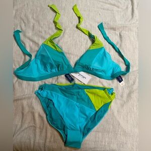 NWT. Color block bikini.